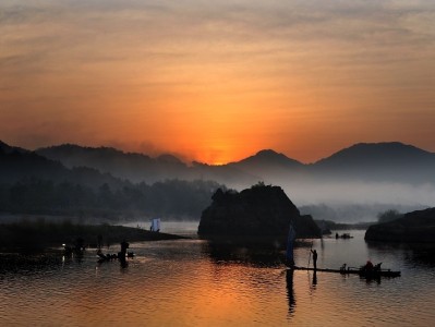 济南建设一个完善的旅游景区标识系统是非常重要的